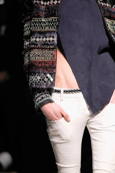Look 23